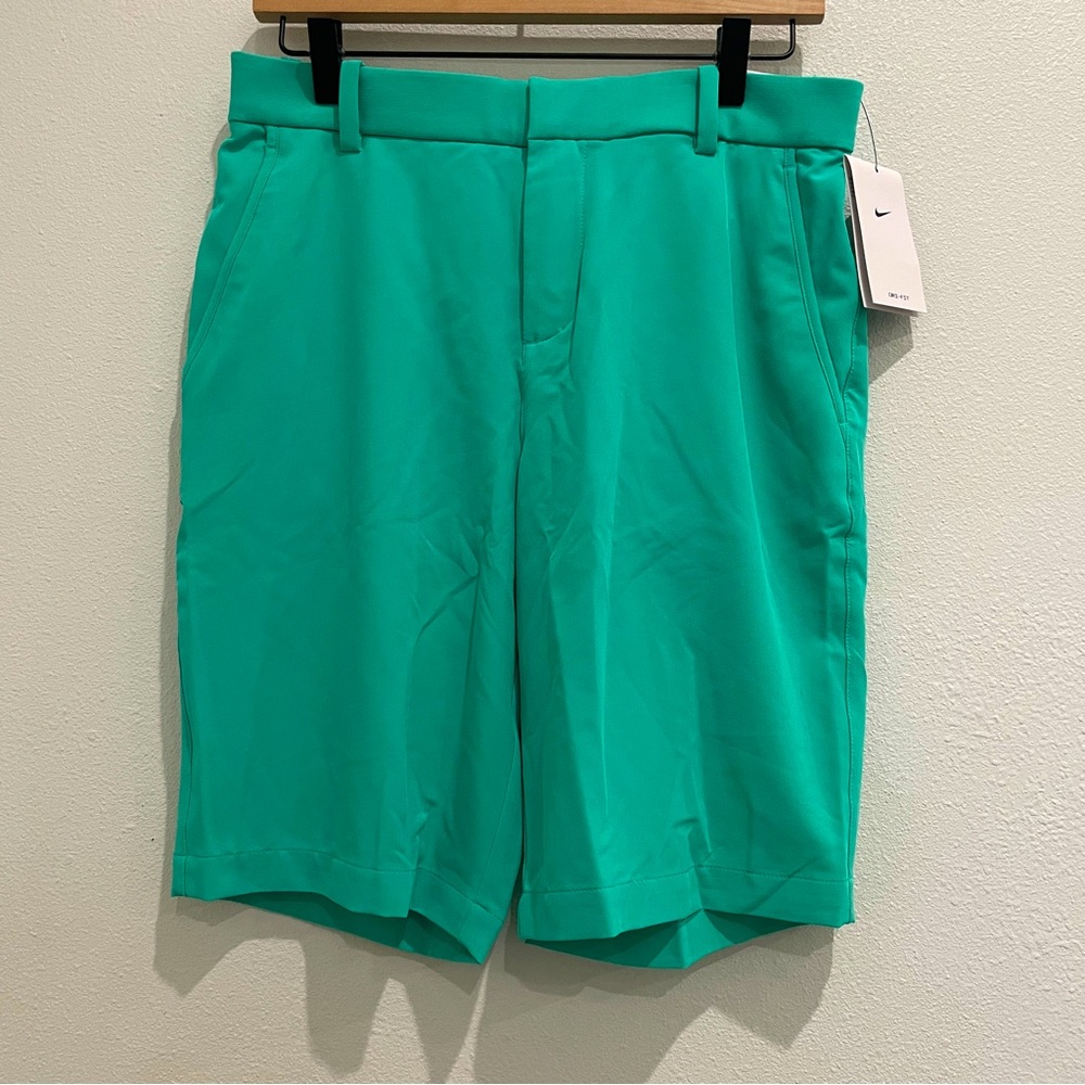 NEW Nike Golf Dri-FIT Shorts Mens 30 Green Standard Fit CU9740-335 NWT‎